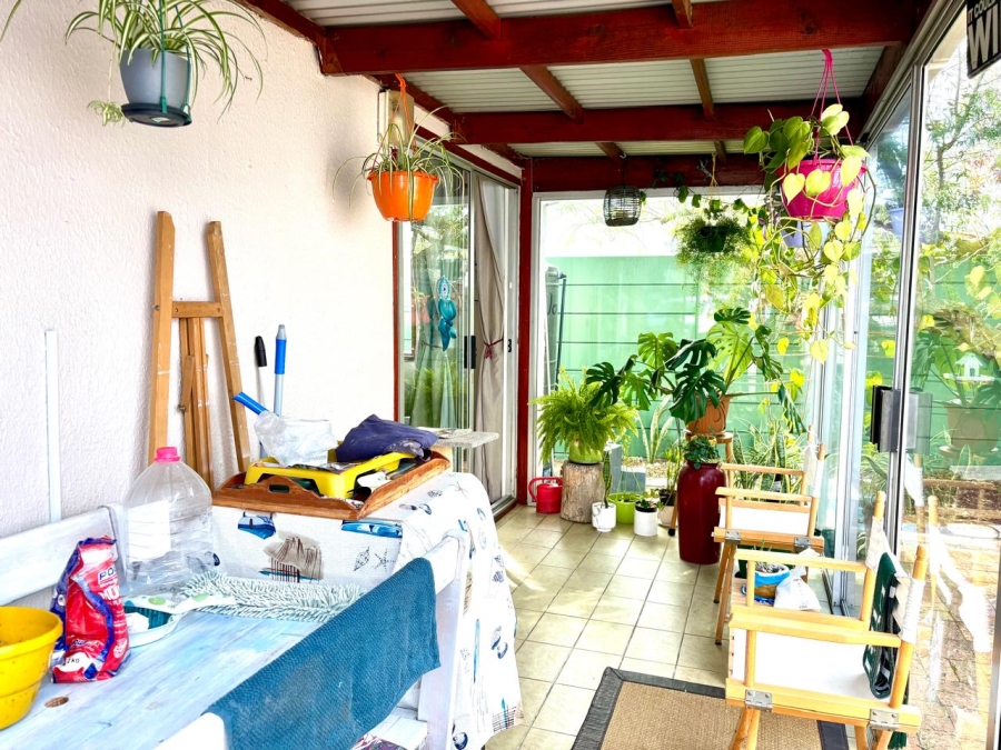 To Let 2 Bedroom Property for Rent in Sunnydale Western Cape
